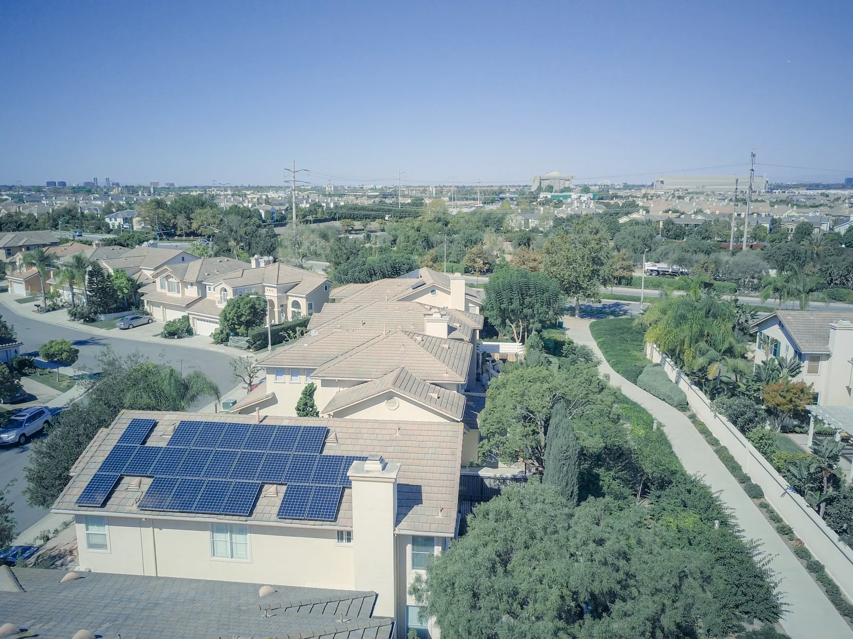Solar Energy in Your Home 101: A Guide to Cost, Maintenance, and Everyday Use solarpowerspace.com 5